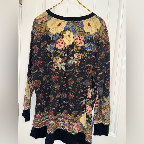 Johnny Was Asymmetrical Graphic Black Blouse - Picture 7 of 8